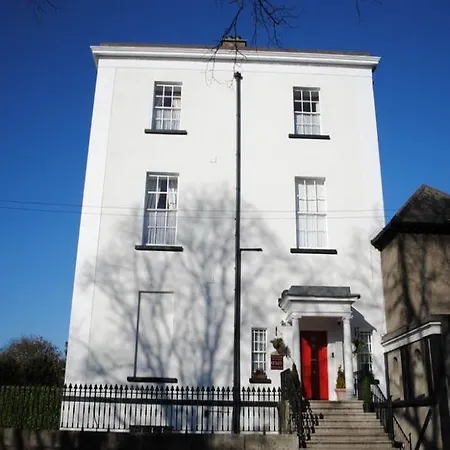 Morehampton Townhouse *