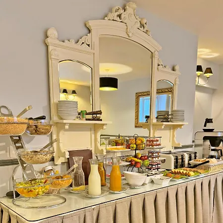 Morehampton Townhouse *