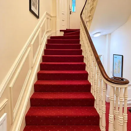 Morehampton Townhouse
