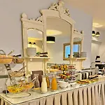 Morehampton Townhouse *