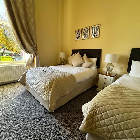 Privatunterkunft Morehampton Townhouse *