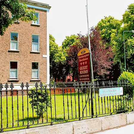 Morehampton Townhouse Privatunterkunft *