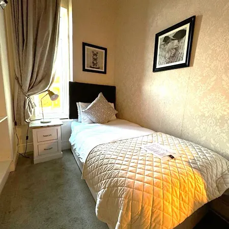 Ξενοδοχείο Morehampton Townhouse 3*