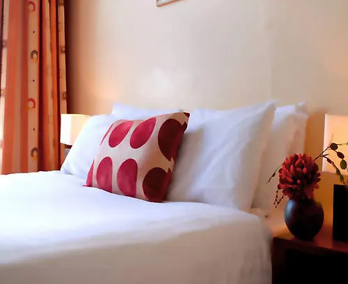 墨翰普顿联排别墅酒店 * 都柏林